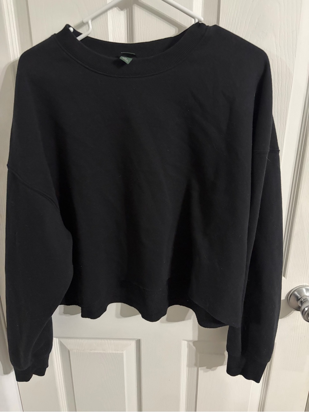wild fable Black Cropped Crew Sweater